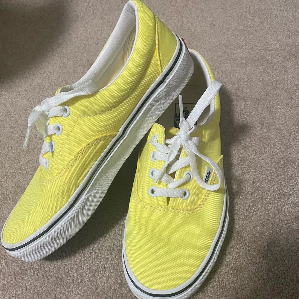 Vans - Picture 2 of 2